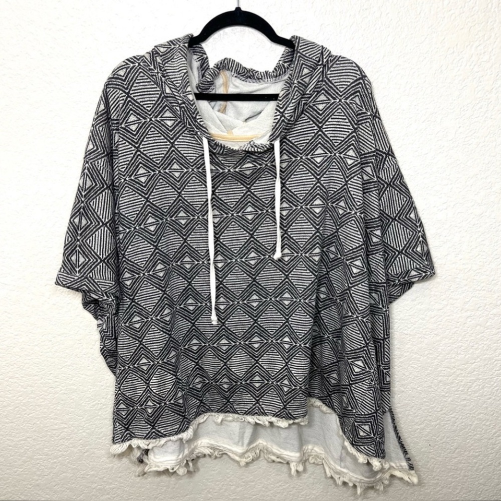 Alternative Hoodie Poncho Geometric Printed Fringe Hem Size M/L - Picture 10 of 10